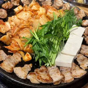 무쇠김치삼겹 사진 2