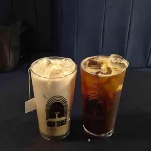하이테이블 사진