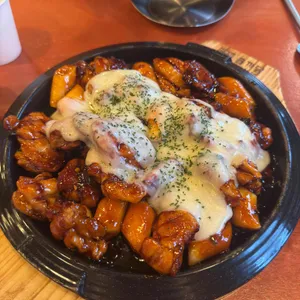 홀까닭 치킨에홀린까닭 사진