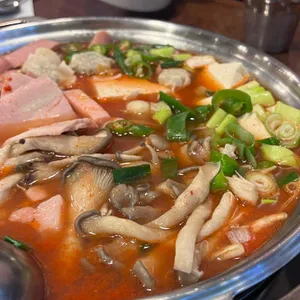장독대 김치찌개 사진