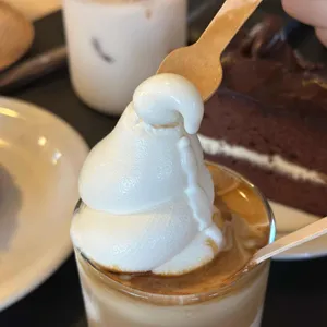 어질 인 사진