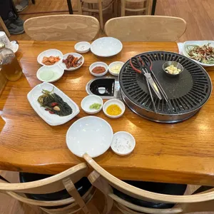 돌쇠네식육식당 사진
