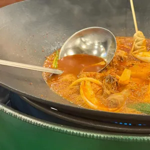 통큰솥뚜껑닭볶음탕 사진