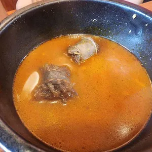 삼삼뼈국 사진
