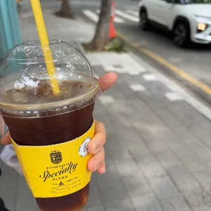 컴포즈커피 사진