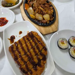 잘돼지 식당 사진