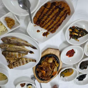 잘돼지 식당 사진