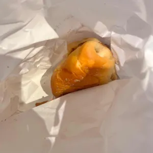 자연도 소금빵 in 사진