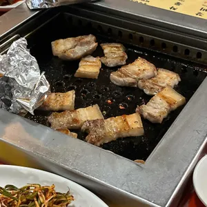 홍지로스 사진 1