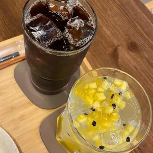 카페 고이 사진