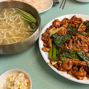 동명닭집 사진