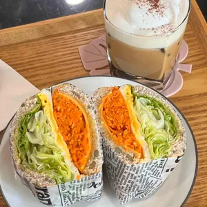 카페 공감 사진