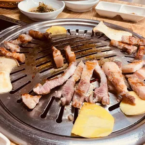 전주막국수숯불생고기 사진