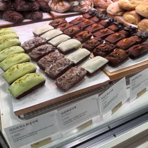 밀도 리뷰 사진