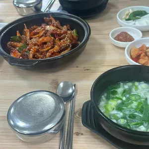 꽃돼지국밥 사진