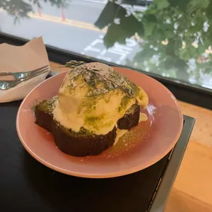 일련 로스터스 사진