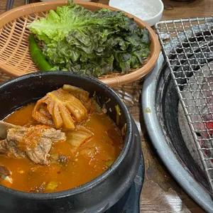 굴다리돼지갈비 사진