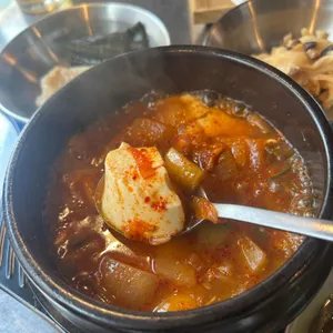 반지하 사진