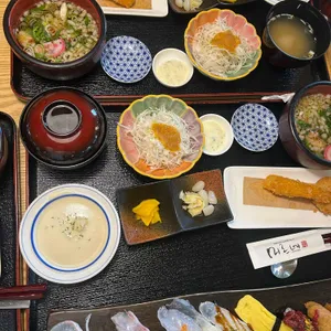 스시미르네 사진