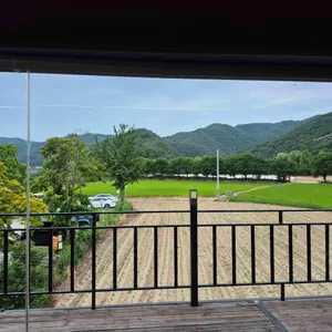 카페윤슬 리뷰 사진