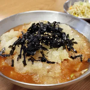 통큰솥뚜껑닭볶음탕 사진