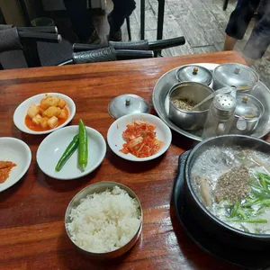 어메불 돼지국밥 사진 2