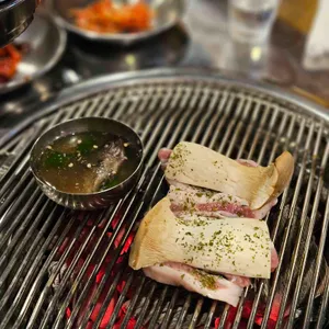 범돈 사진
