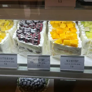 케이크랑 리뷰 사진