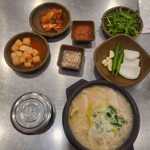 수변최고돼지국밥 대표 사진