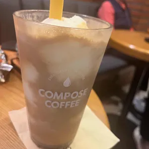 컴포즈커피 사진 2