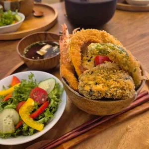 쿠부타야 사진