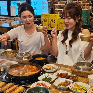 개미와베짱이 사진