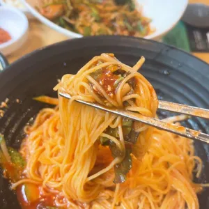 국생돈 사진