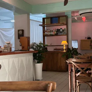 포어포즈커피바 리뷰 사진