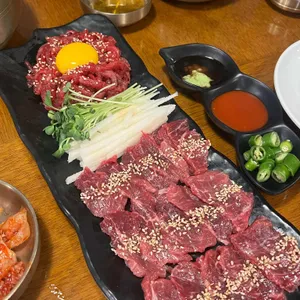진주육회 사진
