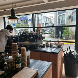 비전스트롤 연희 로스터리 리뷰 사진