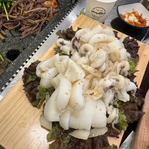 돈 마당 사진