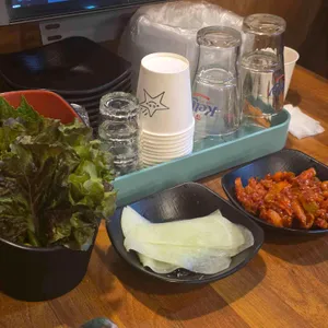화성봉담맛집 오늘은족발보쌈 사진