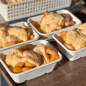 스테이션 사진