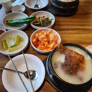 이우철한방누룽지삼계탕 사진