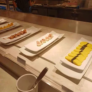 애슐리퀸즈 사진
