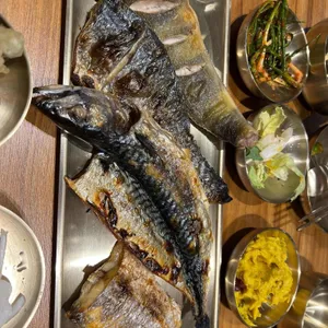 백년고등어1750 리뷰 사진