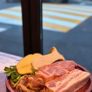 육몽 사진