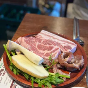 육몽 사진