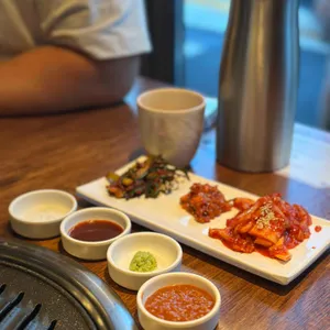 육몽 사진