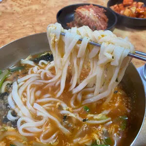 벌집칼국수 대표 사진