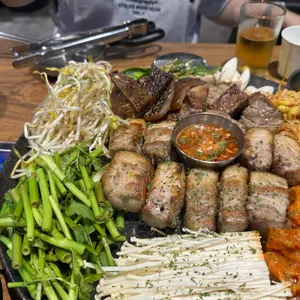 육덕돼지 사진