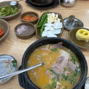 영진돼지국밥 사진
