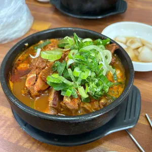 삼식이감자탕뼈해장국 사진