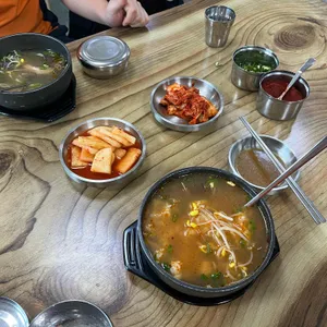 엄청난해장국 사진